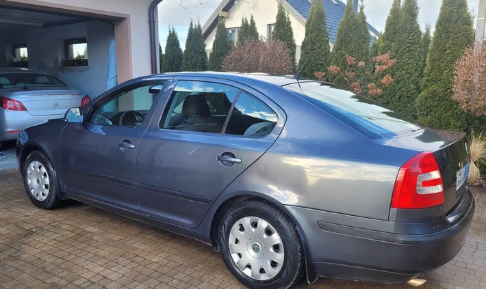 Skoda Octavia cena 16000 przebieg: 283000, rok produkcji 2011 z Rzeszów małe 37